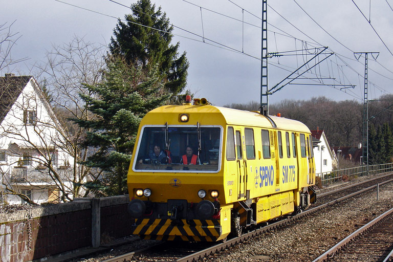 Schienenoberfl&auml;chen-Me&szlig;triebwagen Speno SM 775 bei km 16,8 (M&auml;rz 2009)