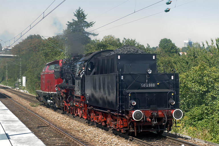 V100 2335 und 50 2988 als DPE 93350 bei km 14,2 (September 2009)