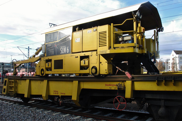 Schienenladewagen SLW 6 bei km 15,8 (November 2009)