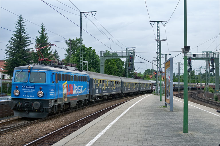 1042 520 mit DPE 37891 bei km 16,6 (Juni 2010)