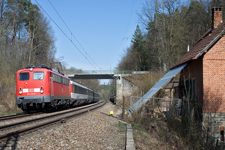 110 231 mit IC 281 bei km 19,2 (April 2010)