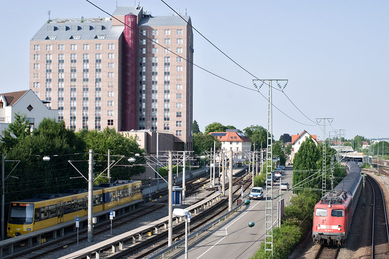 110 508 mit IC 283 bei km 15,8 (Juli 2010)