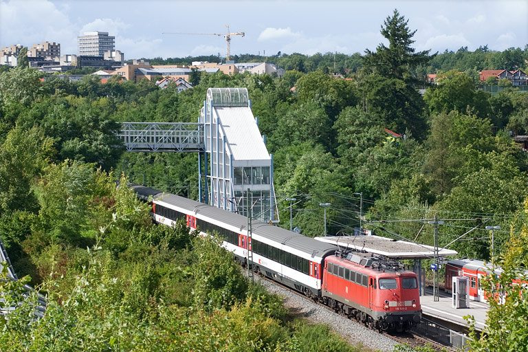 115 509 mit IC 281 bei km 14,2 (August 2010)
