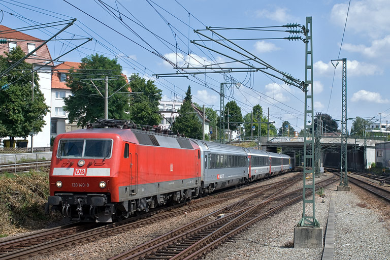 120 140 mit IC 185 bei km 15,6 (August 2010)