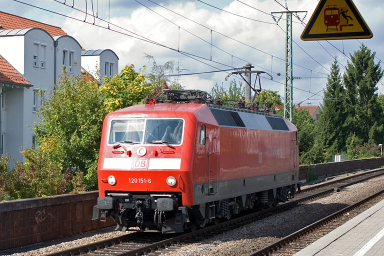 120 151 bei km 16,8 (September 2010)