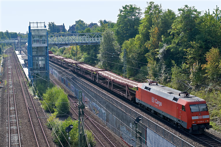 152 038 mit FZ 56165 bei km 14,0 (September 2010)