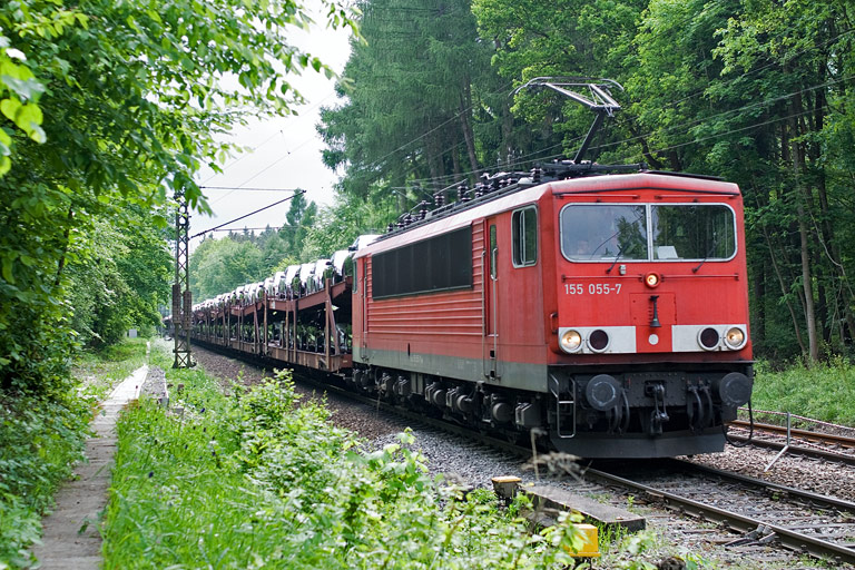 155 055 mit CSQ 60082 bei km 18,2 (Mai 2010)