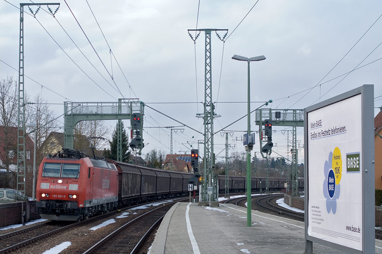 185 091 mit CS 49155 bei km 16,6 (Februar 2010)