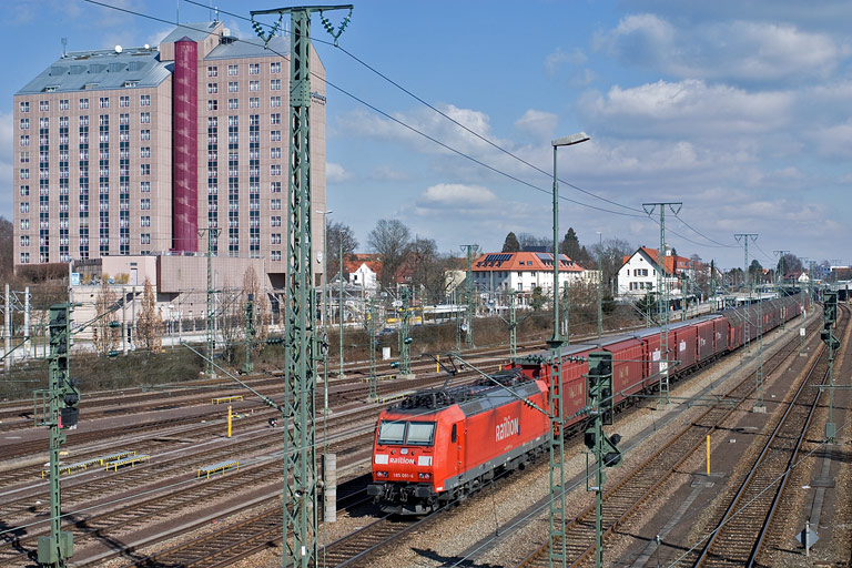 185 09114 mit CSQ 60080 bei km 15,8 (M&auml;rz 2010)