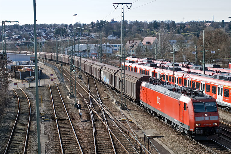 185 092 bei km 16,0 (Februar 2010)