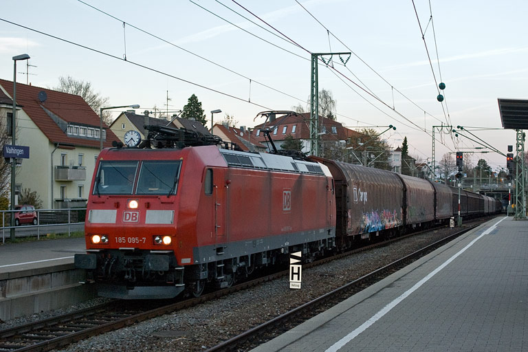 185 095 mit FE 44691 bei km 15,6 (November 2010)