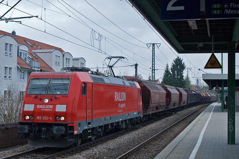 185 252 mit FE 44691 bei km 16,8 (April 2010)