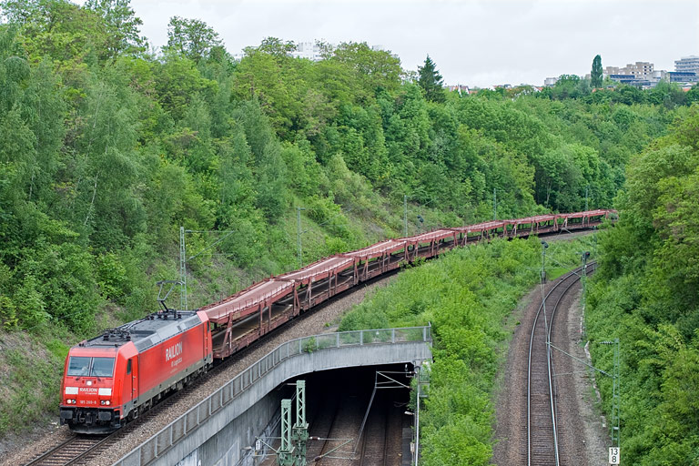 185 269 mit FZ 56165 bei km 13,8 (Mai 2010)