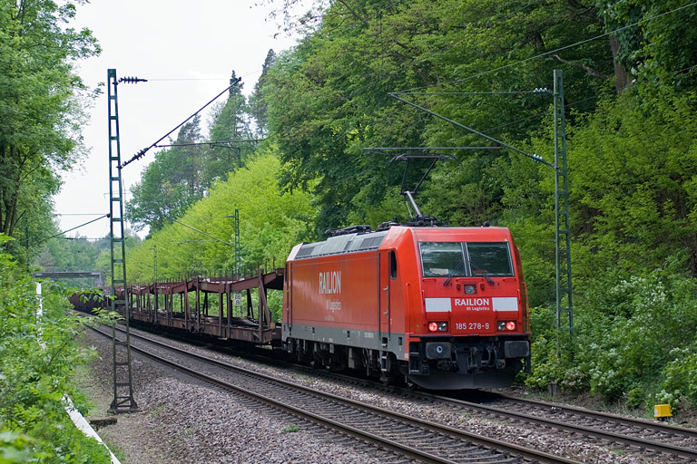 185 278 mit FZT 56173 bei km 18,8 (Mai 2010)