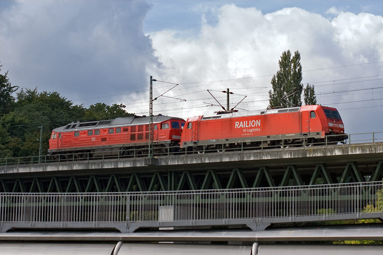 185 280 und 232 571 bei km 14,6 (September 2010)