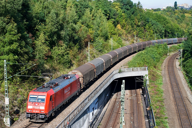 185 280 mit CS 49255 bei km 13,8 (September 2010)