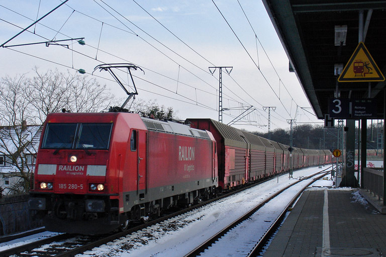 185 280 mit CSQ 60082 bei km 16,8 (M&auml;rz 2010)