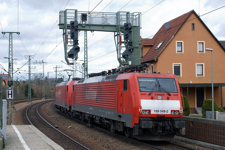 185 287 und 189 048 bei km 16,6 (M&auml;rz 2010)
