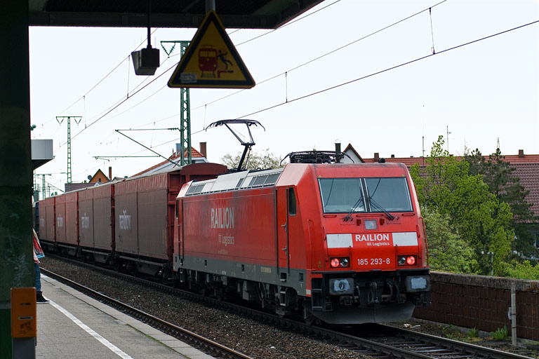 185 293 mit CSQ 60084 bei km 16,8 (Mai 2010)