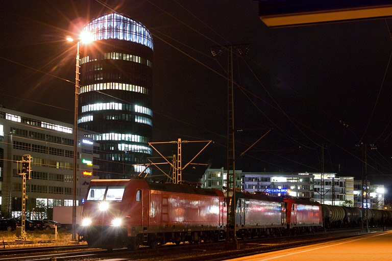 185 313, 185 611 und 185 358 bei km 15,6 (November 2010)