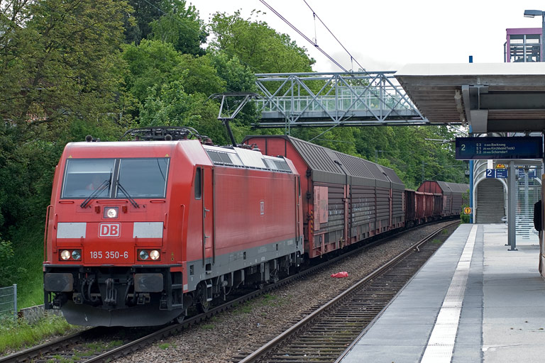 185 350 mit FZ 56164 bei km 14,2 (Mai 2010)