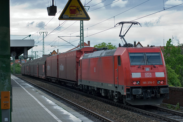 185 378 mit CSQ 60084 bei km 16,8 (Mai 2010)