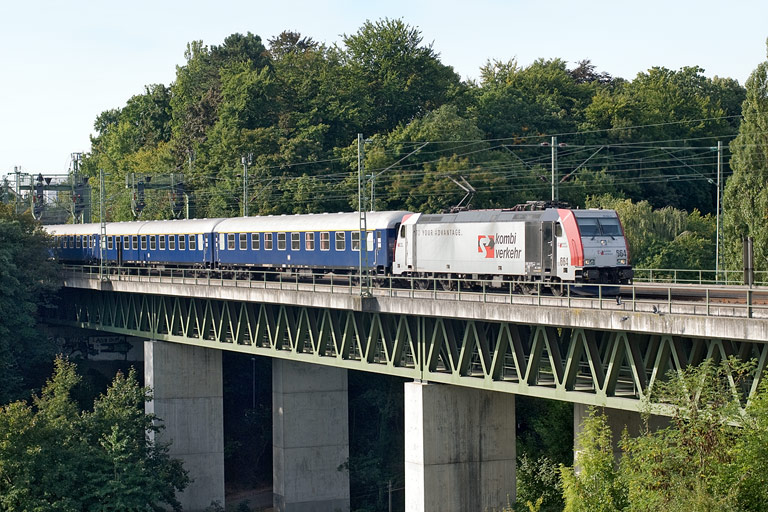 185 664 mit DPE 2601 bei km 14,6 (September 2010)