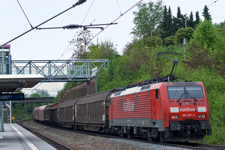 189 057 mit FE 44691 bei km 14,2 (Mai 2010)