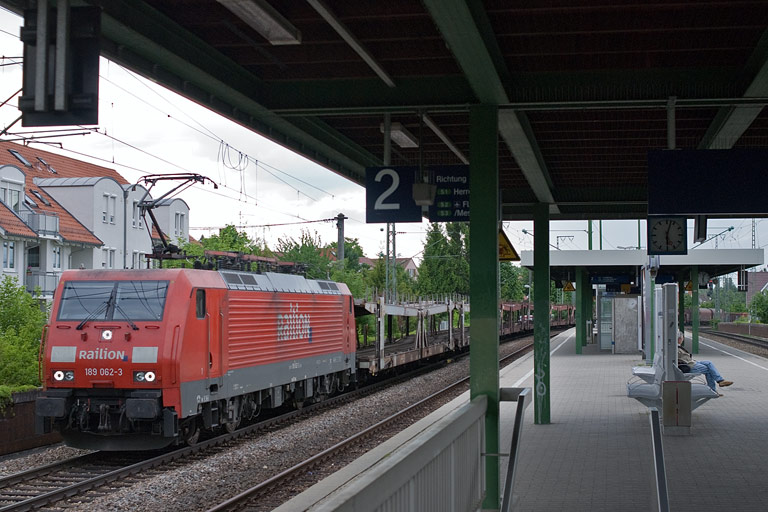 189 062 mit FZT 56173 bei km 16,8 (Mai 2010)