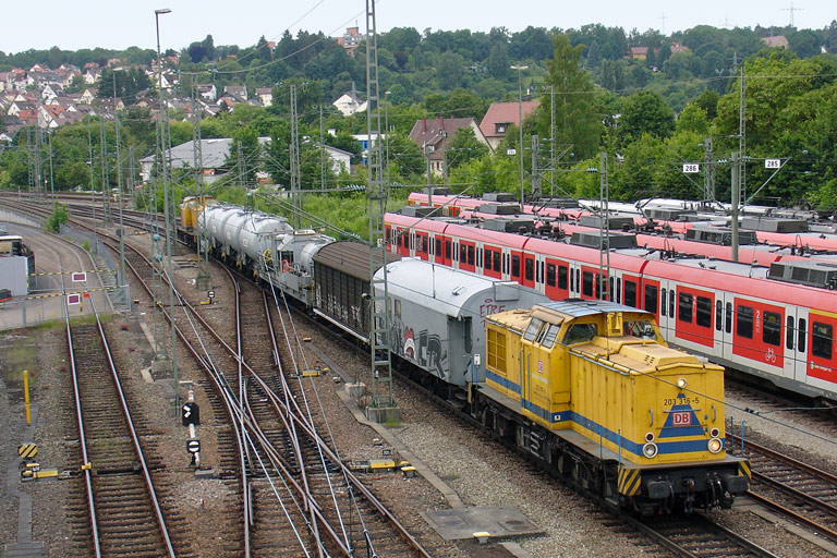 203 316 mit NbZ 95172 bei km 16,0 (Juni 2010)