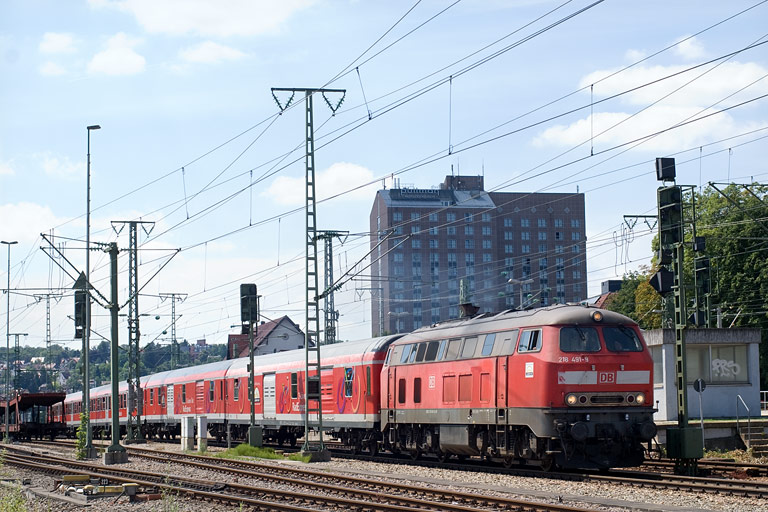 218 491 mit RE 31501 bei km 15,6 (August 2010)