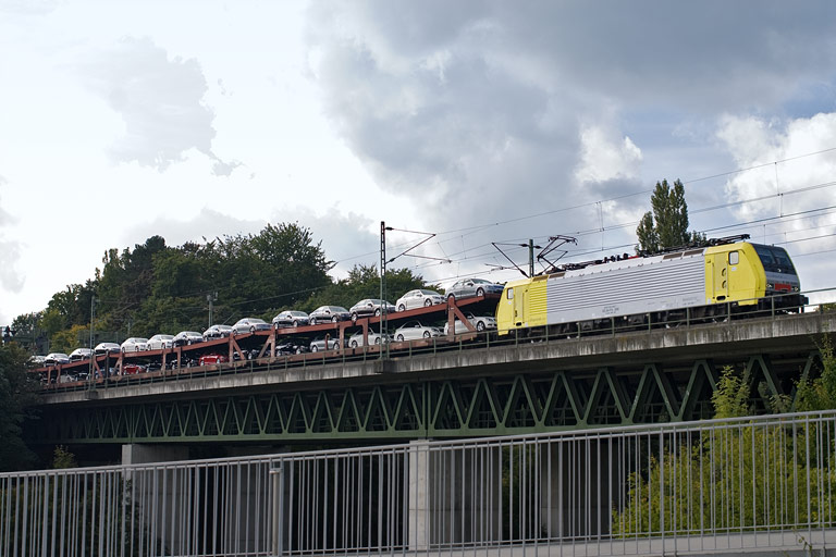 ES 64 F4-008 bei km 14,6 (September 2010)