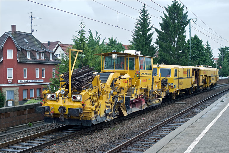 SSP 110 SW und 08-475 Unimat 4S bei km 16,8 (Juni 2010)