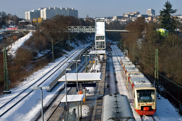 HzL Regioshuttles VT 241, VT 233 und VT 238 als D 2816 bei km 14,2 (Januar 2010)