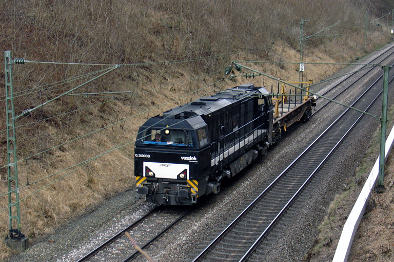 Vossloh G2000BB bei km 19,0 (April 2010)