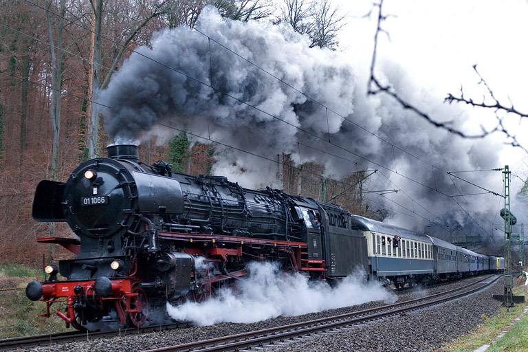 01 1066 in Stuttgart-Dachswald (Dezember 2011)