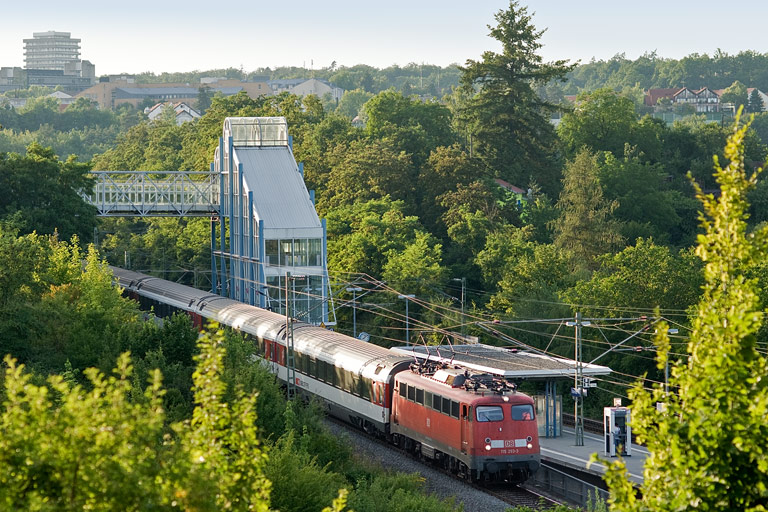 115 293 mit IC 285 bei km 14,2 (Juni 2011)