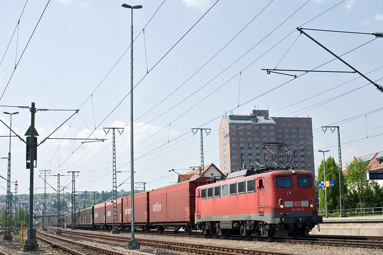 140 539 mit CS 61786 bei km 15,6 (April 2011)