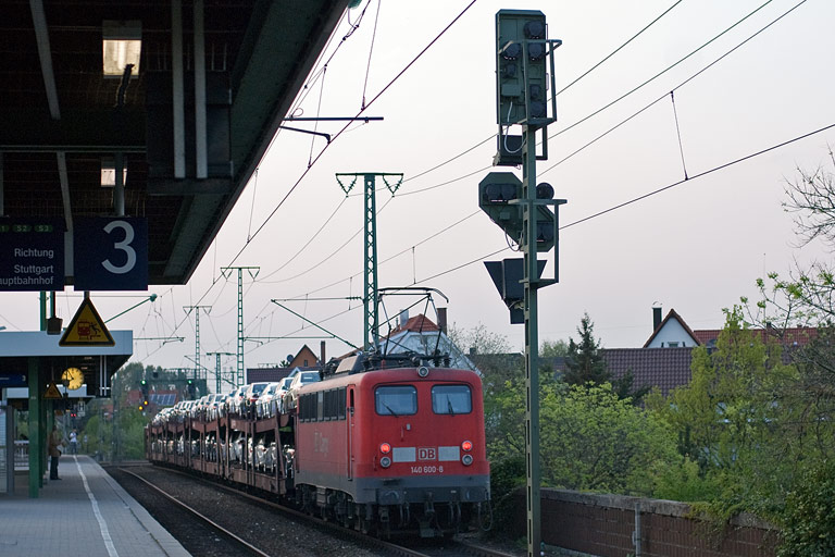 140 600 mit CSQ 60084 bei km 16,8 (April 2011)