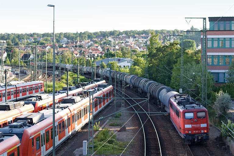 151 163 bei km 16,0 (Juli 2011)