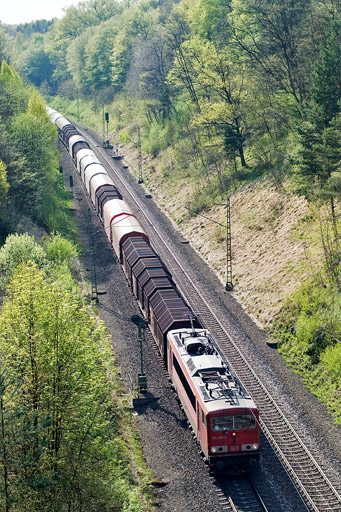 155 206 mit FZT 56166 bei km 20,4 (April 2011)