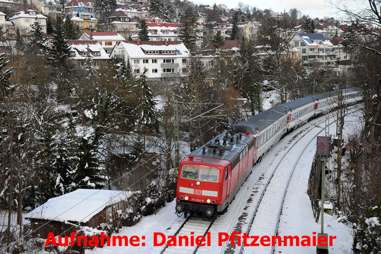 181 204 mit IC 187 bei km 7,6 (Januar 2011)