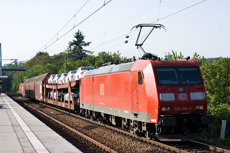 185 049 mit CSQ 60046 bei km 14,4 (August 2011)