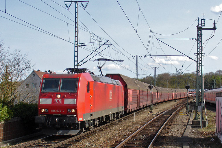 185 074 mit CSQ 60082 bei km 16,8 (April 2011)