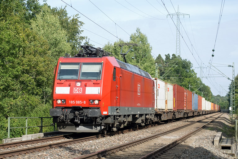 185 085 mit TEC 43163 bei km 22,2 (August 2011)