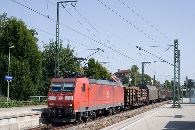 185 087 mit FE 45175 bei km 15,6 (August 2011)