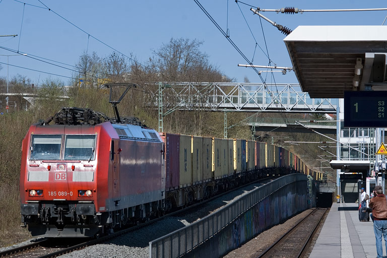 185 089 bei km 14,2 (April 2011)