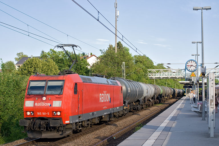 185 181 bei km 14,2 (Mai 2011)