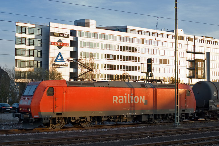 185 191 mit CFN 62499 bei km 15,6 (M&auml;rz 2011)
