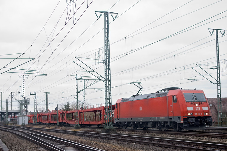 185 382 bei km 17,0 (Dezember 2011)